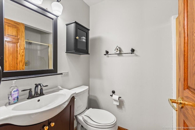 4616 W 105th Pl, Oak Lawn, IL 60453 - bathroom featuring a shower stall and vanity