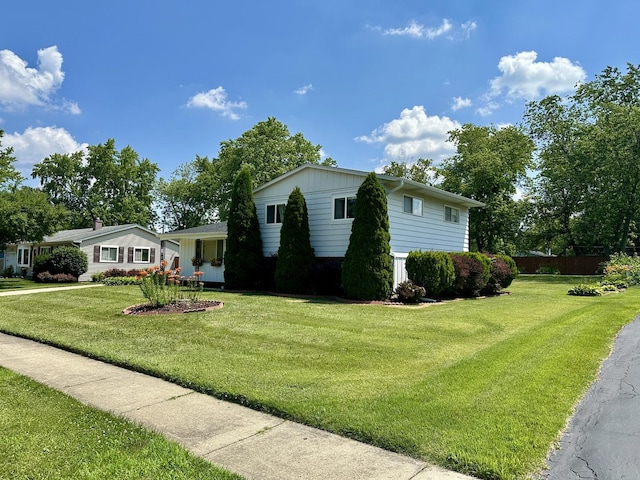 36429 N Edgewood Dr, Gurnee, IL 60031 - view of front of house with a front yard