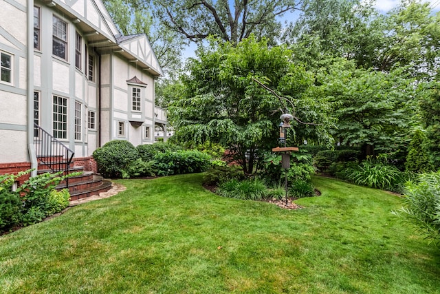2423 Harrison St, Evanston, IL 60201 - view of green lawn