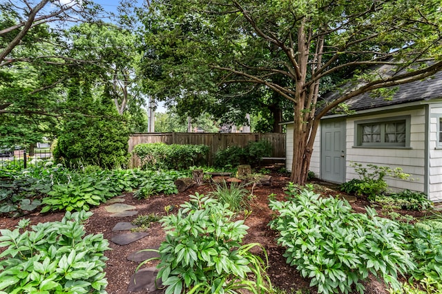 2423 Harrison St, Evanston, IL 60201 - view of yard