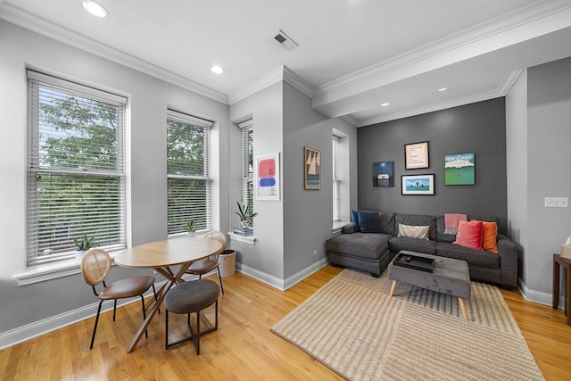 1849 W Superior St Unit 3, Chicago, IL 60622 - living area featuring light wood-style flooring, recessed lighting, and crown molding