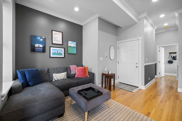 1849 W Superior St Unit 3, Chicago, IL 60622 - living room featuring crown molding, light wood-style flooring, and recessed lighting