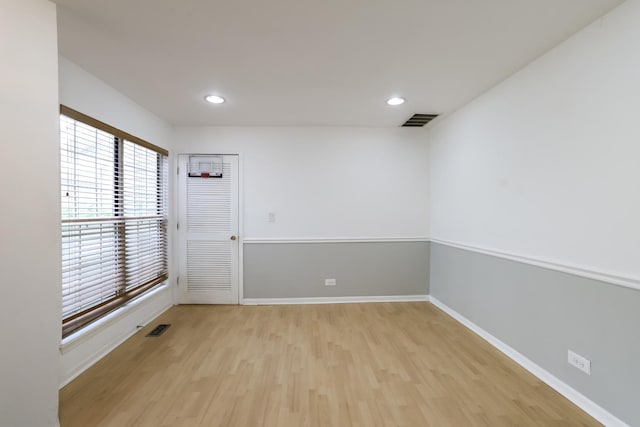 1521 Whitman Ct, Schaumburg, IL 60173 - spare room featuring light wood-style flooring and recessed lighting