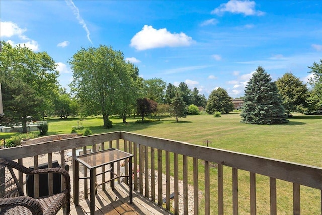 344 Prairie Ave, Winthrop Harbor, IL 60096 - deck with a lawn