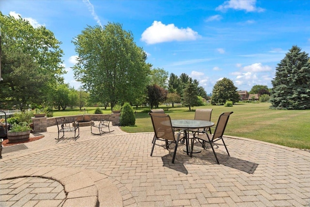 344 Prairie Ave, Winthrop Harbor, IL 60096 - view of patio featuring outdoor dining space