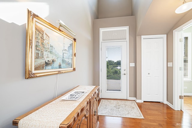 18011 Breckenridge Blvd, Orland Park, IL 60467 - foyer featuring wood finished floors and baseboards