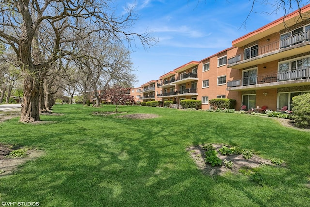 940 Holbrook Rd Unit 34C, Homewood, IL 60430 - view of property's community featuring a lawn