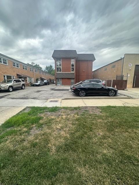 4342 N Kedvale Ave Unit 3C, Chicago, IL 60641 - view of green lawn