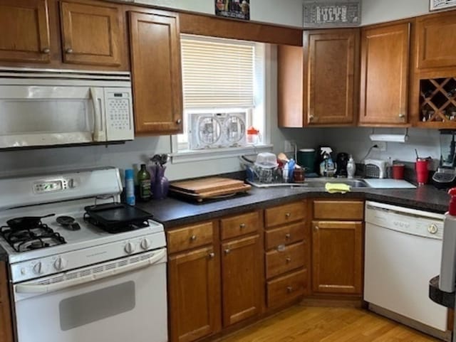 4342 N Kedvale Ave Unit 3C, Chicago, IL 60641 - photo 3