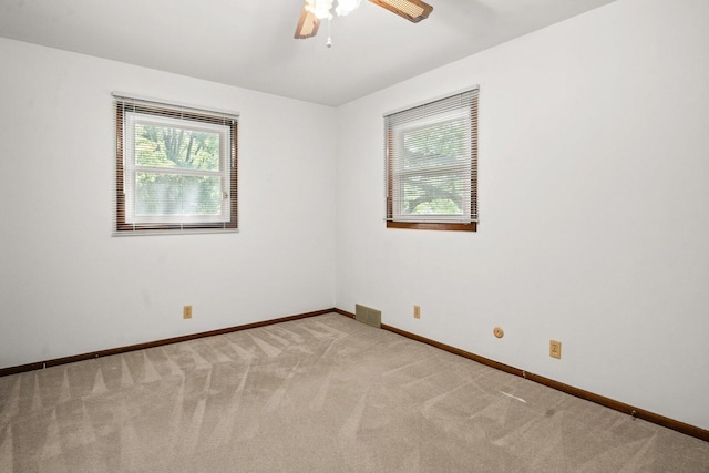 308 Long Ave, North Aurora, IL 60542 - unfurnished room featuring carpet and a ceiling fan
