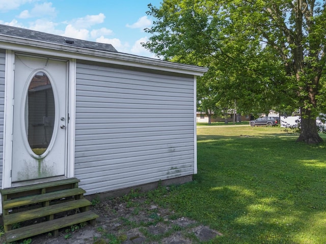 411 E Mazon St, Gardner, IL 60424 - property entrance featuring a lawn