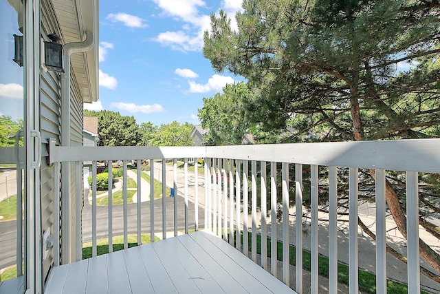 2725 Weeping Willow Dr Unit D, Lisle, IL 60532 - view of wooden terrace