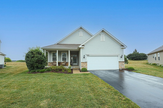 692 Canton Ct, Oswego, IL 60543 - photo 1