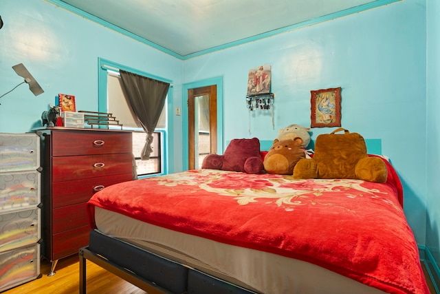1314 Wesley Ave, Berwyn, IL 60402 - bedroom with light wood-style floors