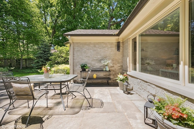 622 Kenilworth Ave, Kenilworth, IL 60043 - view of patio featuring outdoor dining area