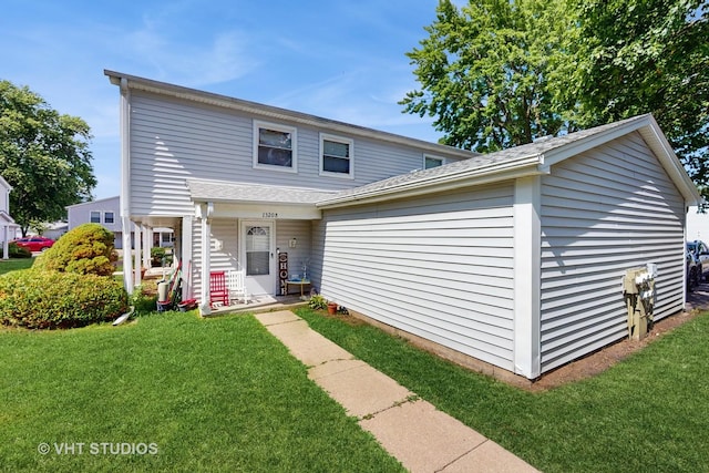 1320 N Glen Cir Unit B, Aurora, IL 60506 - traditional-style home featuring a front lawn