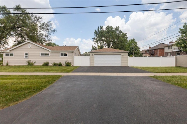 8255 Lockwood Ave, Burbank, IL 60459 - single story home featuring a garage