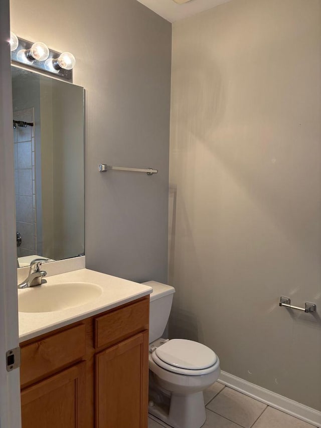 331 E 17th St, Chicago, IL 60616 - bathroom with tile patterned floors and vanity
