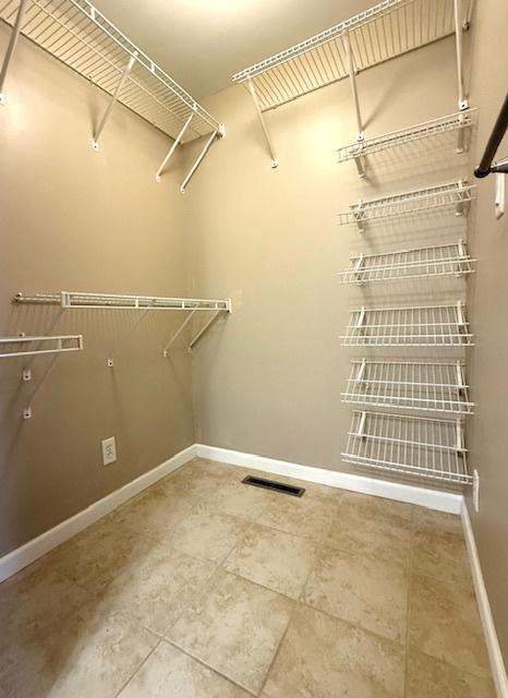 902 E Illinois St, Urbana, IL 61801 - photo 110