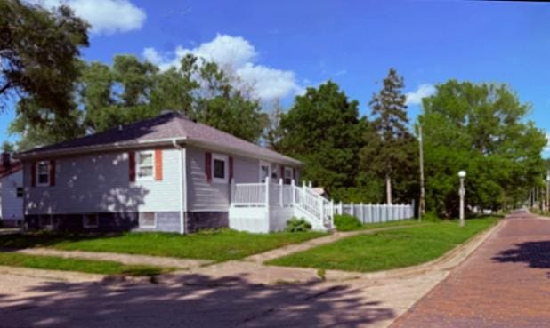 902 E Illinois St, Urbana, IL 61801 - photo 12