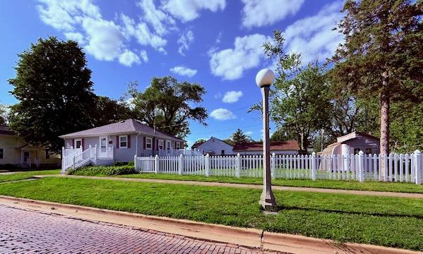 902 E Illinois St, Urbana, IL 61801 - photo 170