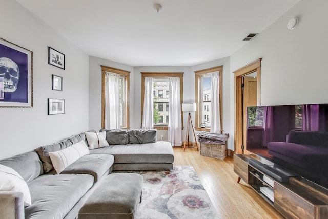 2333 N Spaulding Ave, Chicago, IL 60647 - living area with light wood-style flooring
