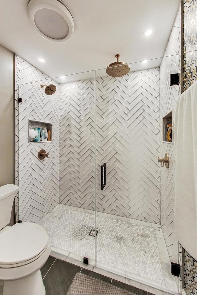 2136 W Schiller St Unit 1R, Chicago, IL 60622 - full bathroom featuring a shower stall, tile patterned floors, and recessed lighting