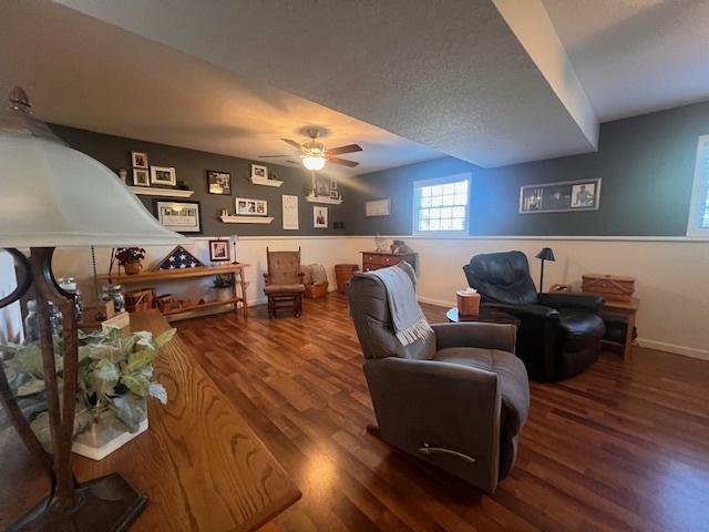 48 Kirkwood Dr, Clinton, IL 61727 - photo 27