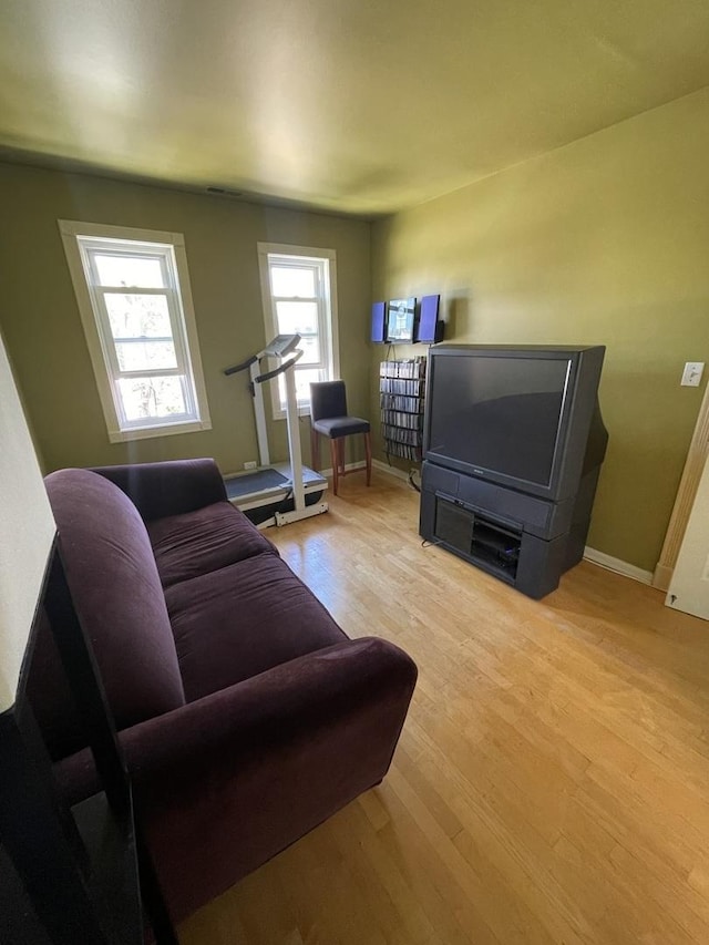 1027 W Vernon Park Pl Unit B, Chicago, IL 60607 - living area with wood finished floors and baseboards