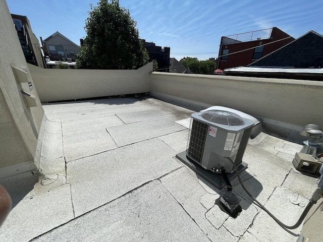 1027 W Vernon Park Pl Unit B, Chicago, IL 60607 - view of patio / terrace