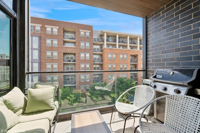 1018 N Larrabee St Unit 5S, Chicago, IL 60610 - balcony with a grill