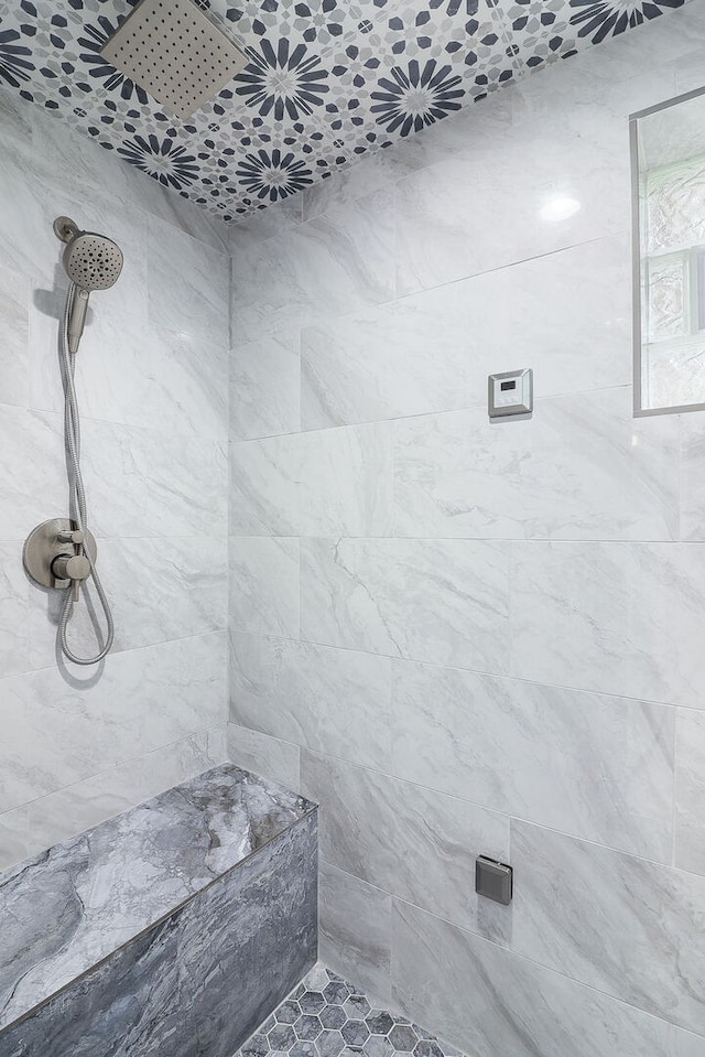 15442 W Purley Ct, Homer Glen, IL 60491 - bathroom featuring a tile shower