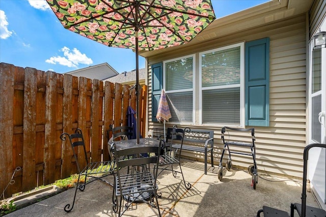 93 W Essington Dr Unit 93, Round Lake, IL 60073 - view of patio / terrace