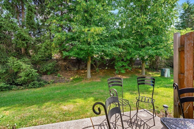 93 W Essington Dr Unit 93, Round Lake, IL 60073 - view of yard