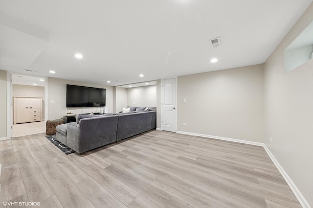 588 Glendale Ave, Glen Ellyn, IL 60137 - living room with light wood finished floors and recessed lighting