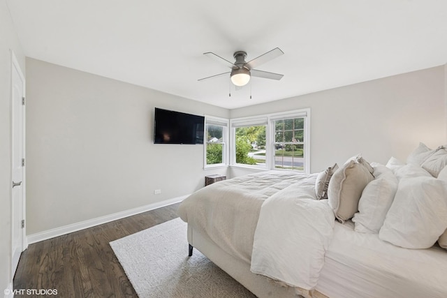 588 Glendale Ave, Glen Ellyn, IL 60137 - bedroom with wood finished floors and a ceiling fan