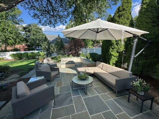 261 Woodstock Ave, Glen Ellyn, IL 60137 - view of patio / terrace with an outdoor living space