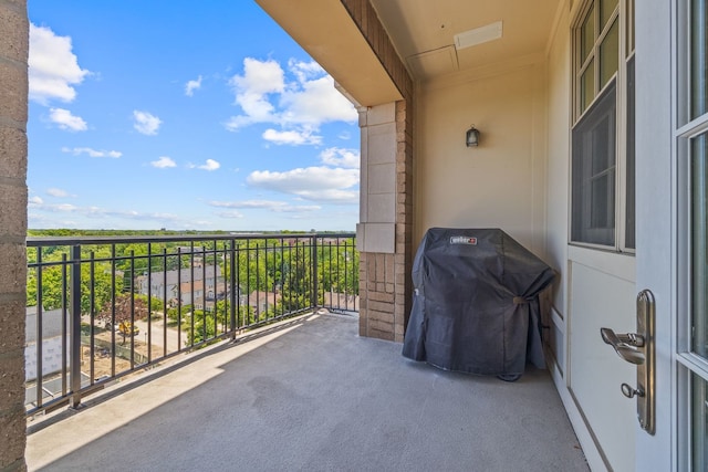 50 N Plum Grove Rd Unit 703E, Palatine, IL 60067 - balcony with a grill