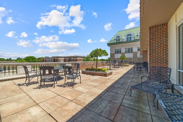 50 N Plum Grove Rd Unit 703E, Palatine, IL 60067 - view of patio