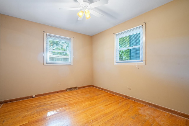 1416 S Chestnut Dr, Mount Prospect, IL 60056 - empty room with light wood-style flooring and ceiling fan