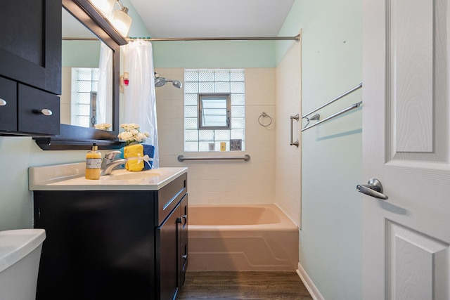 1416 S Chestnut Dr, Mount Prospect, IL 60056 - full bath featuring healthy amount of natural light, shower / bath combination with curtain, vanity, and wood finished floors