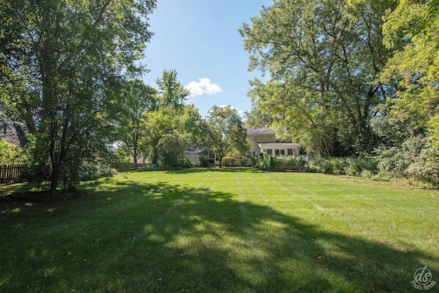28426 W Lindbergh Dr, Barrington, IL 60010 - view of yard