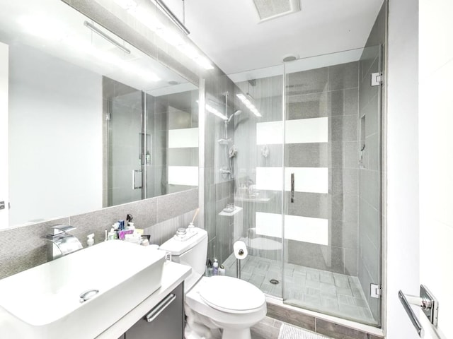 3743 N Kenmore Ave Unit 1, Chicago, IL 60613 - full bath featuring vanity and a shower stall