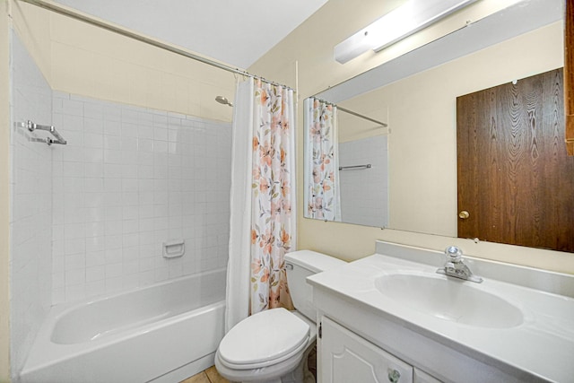 29W409 White Oak Dr, Warrenville, IL 60555 - bathroom featuring vanity and shower / tub combo