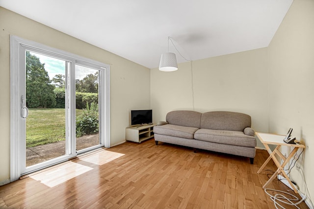 29W409 White Oak Dr, Warrenville, IL 60555 - living room featuring light wood finished floors