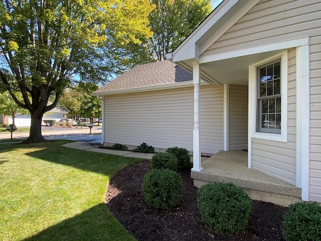 1920 Waverly Cir, Saint Charles, IL 60174 - view of green lawn