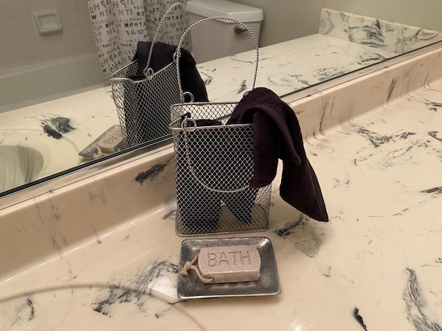 1920 Waverly Cir, Saint Charles, IL 60174 - bathroom view