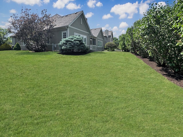 807 Wedgewood Ct, Lindenhurst, IL 60046 - view of green lawn