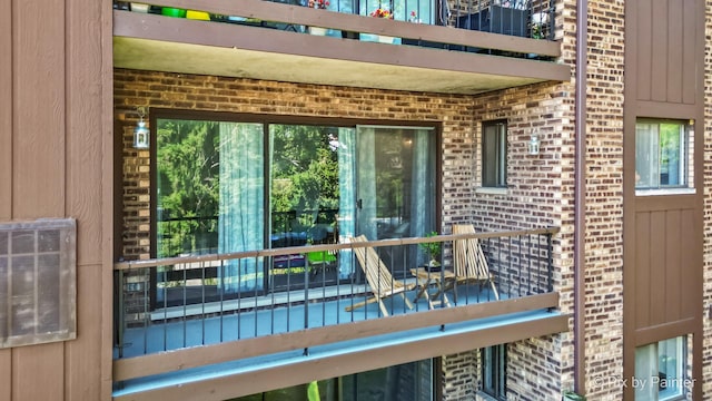 61 W Pier Dr Unit 201, Westmont, IL 60559 - exterior view of brick siding