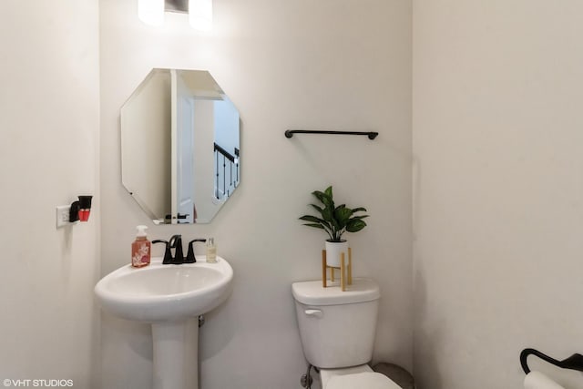 24518 W Alexis Ln, Plainfield, IL 60585 - bathroom featuring toilet